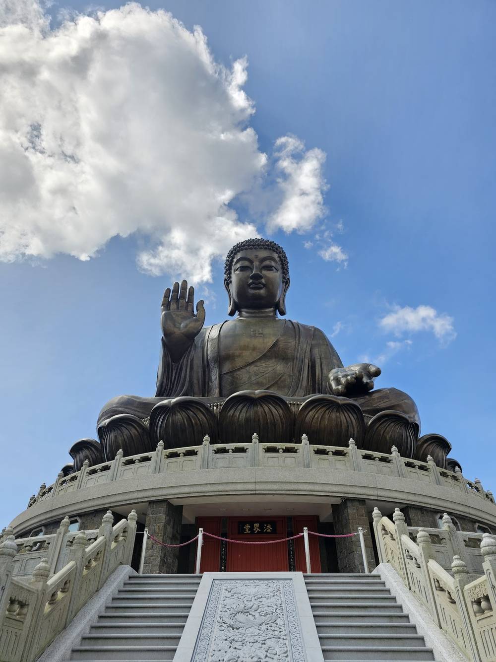 tian tian buddha